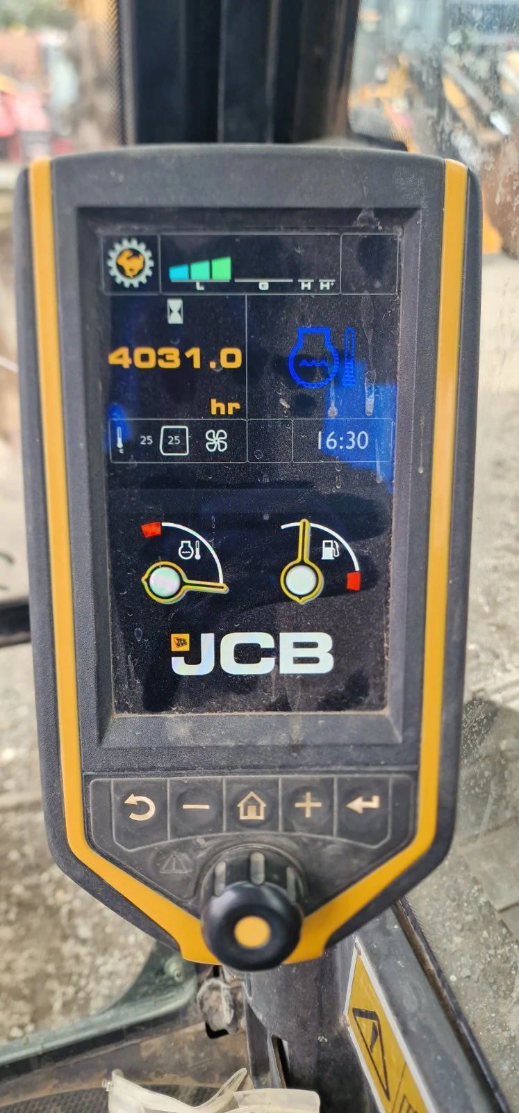 Багер JCB JS220, снимка 12 - Индустриална техника - 56018814