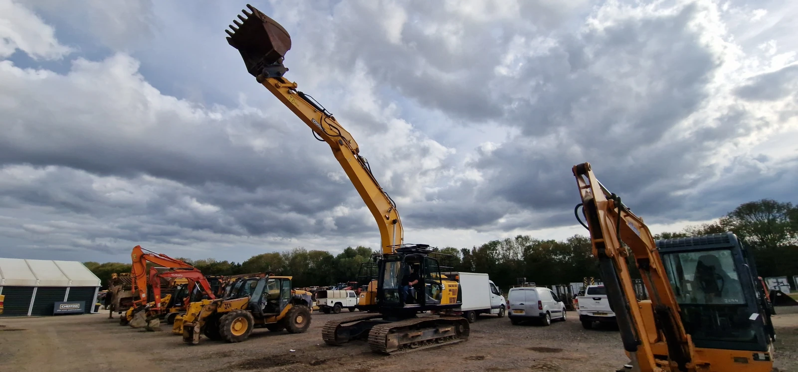 Багер JCB JS220, снимка 9 - Индустриална техника - 56018814