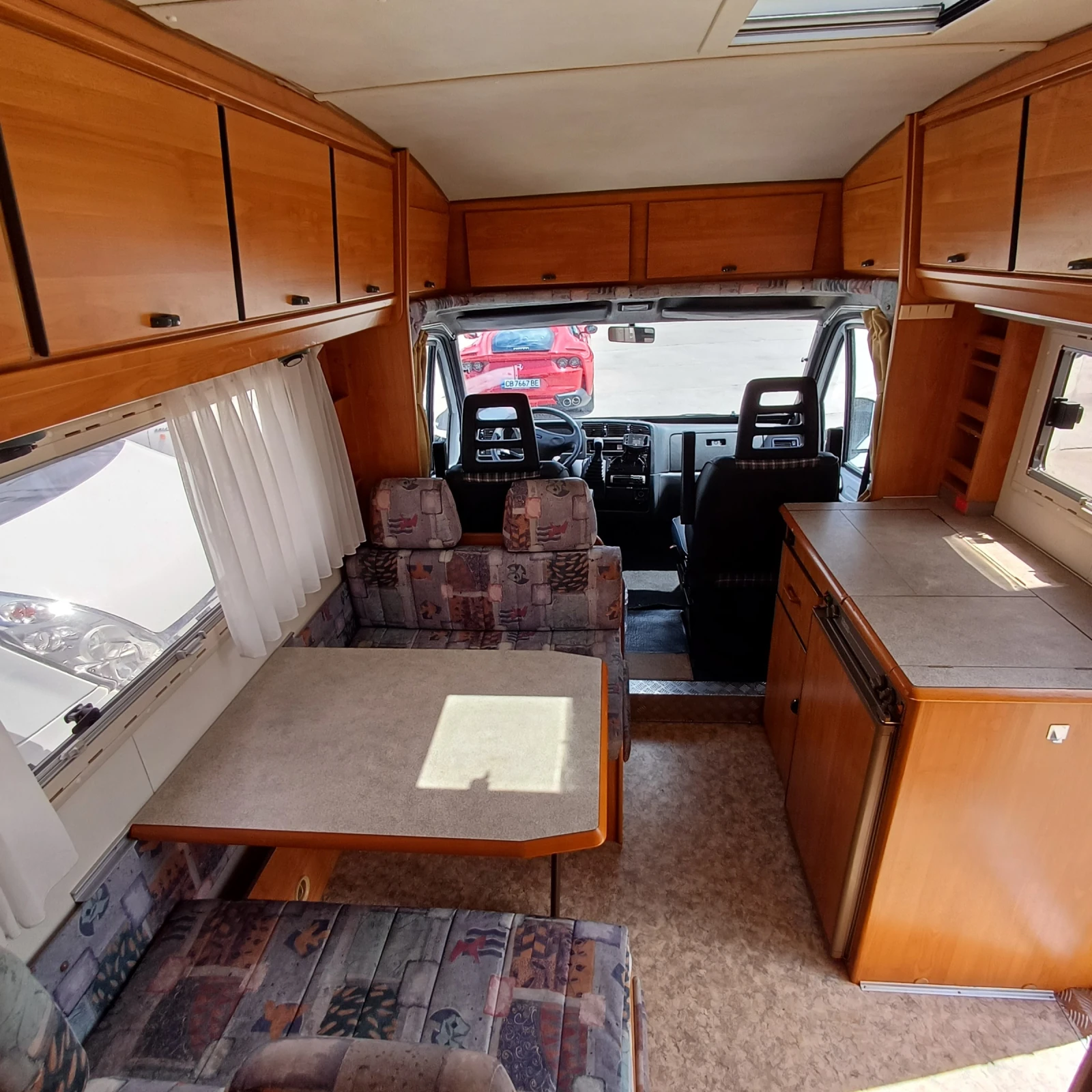 Кемпер HYMER / ERIBA, снимка 10 - Каравани и кемпери - 55414489