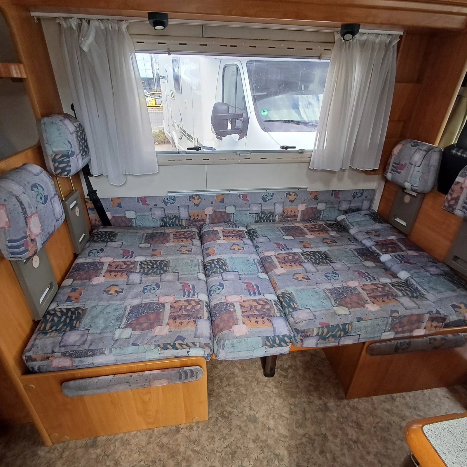 Кемпер HYMER / ERIBA, снимка 9 - Каравани и кемпери - 55414489
