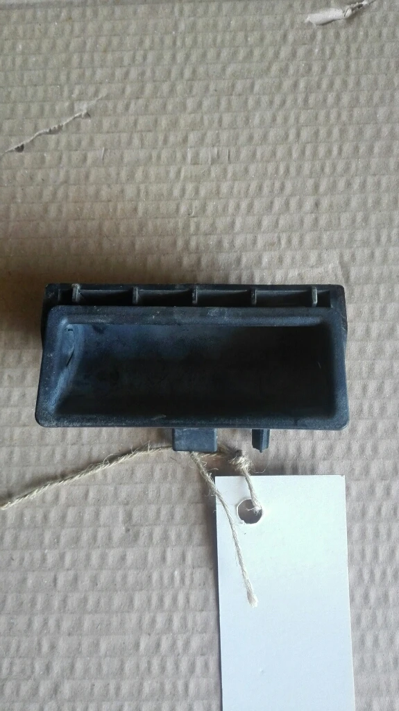 Копче (ключ) отваряне заден капак Ситроен Ц3 Пикасо