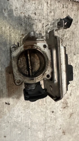 Дроселова Клапа за Alfa Romeo 145 - 0280750013 /  010441551, снимка 2 - Части - 53036585