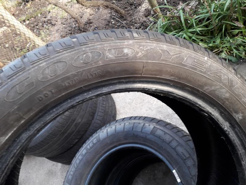 Гуми Зимни 205/50R17, снимка 4 - Гуми и джанти - 23820006