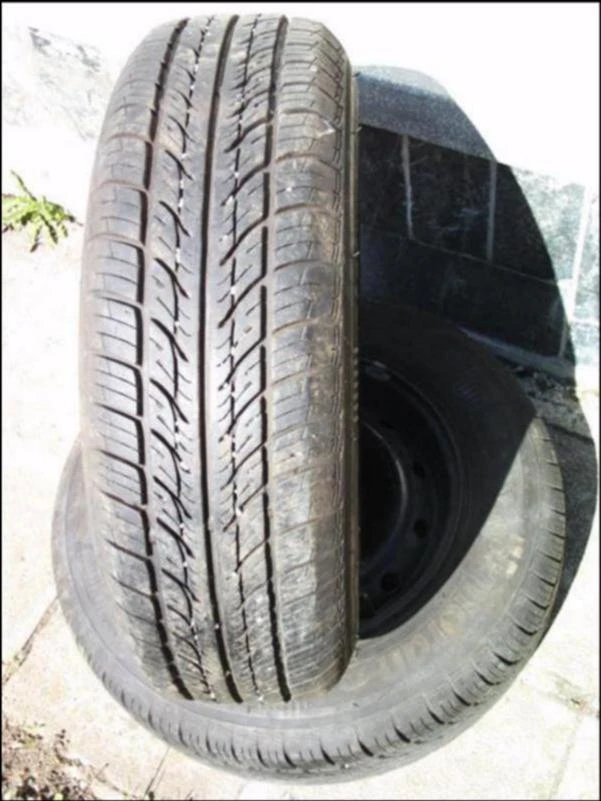 Гуми с джанти Kelly 175/70R13, снимка 2 - Гуми и джанти - 24869303