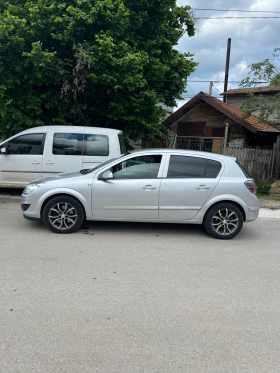 Opel Astra 1, 9 cdti - 1800 € / 3520.49 лв. - 14976791 2