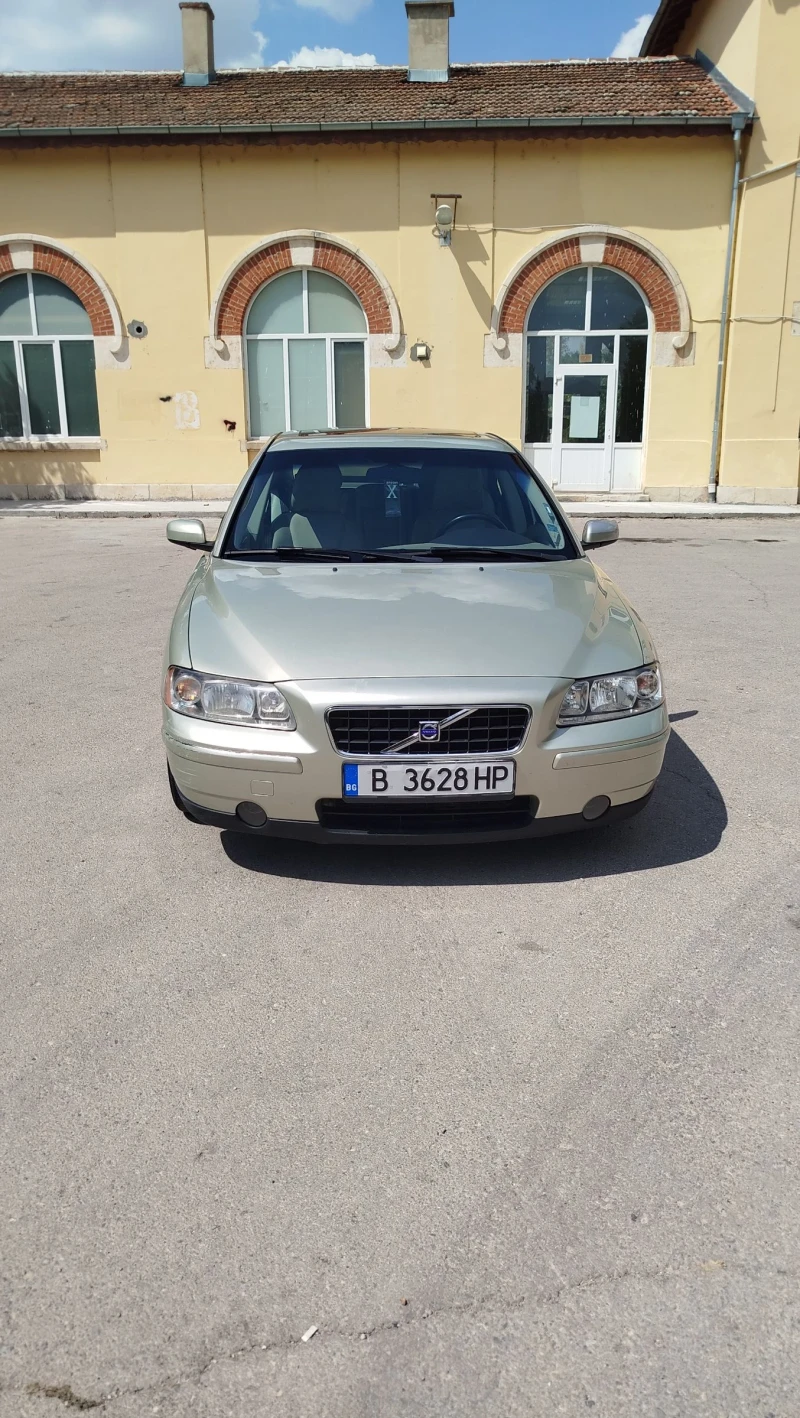 Volvo S60, снимка 4 - Автомобили и джипове - 47056402