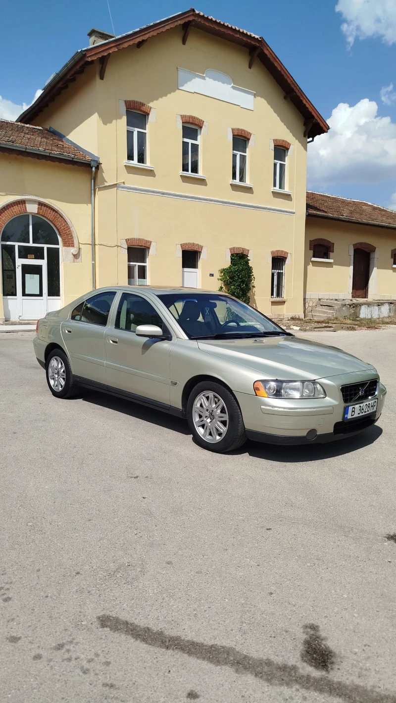 Volvo S60, снимка 1 - Автомобили и джипове - 47056402