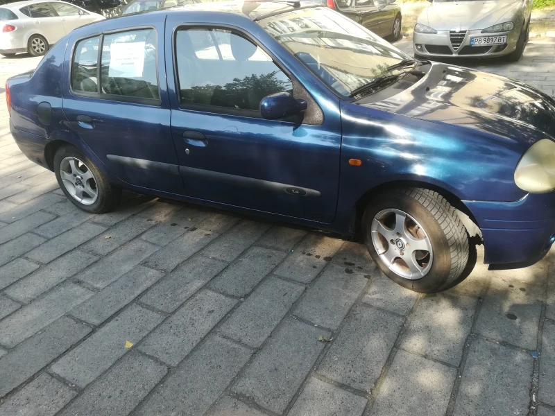 Renault Symbol, снимка 9 - Автомобили и джипове - 47117235