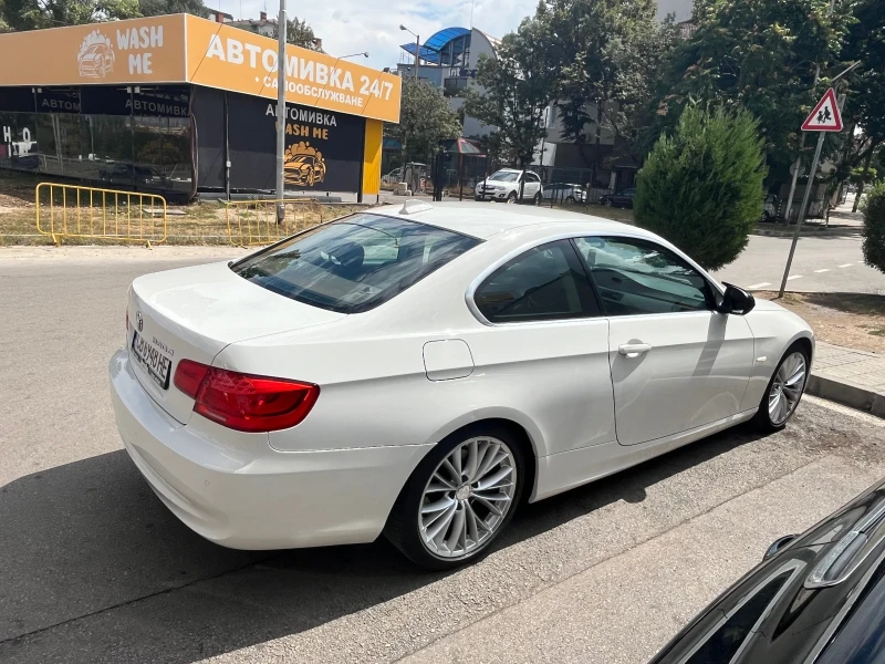 BMW 320, снимка 4 - Автомобили и джипове - 48216185