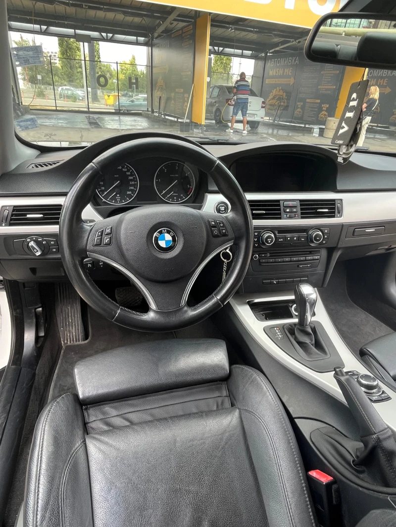 BMW 320, снимка 5 - Автомобили и джипове - 48216185