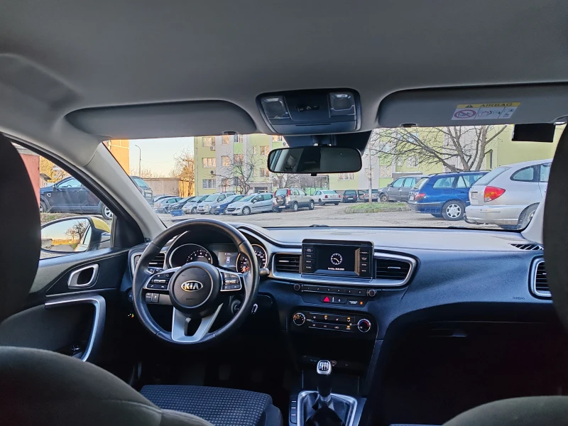 Kia Ceed, снимка 6 - Автомобили и джипове - 48883521