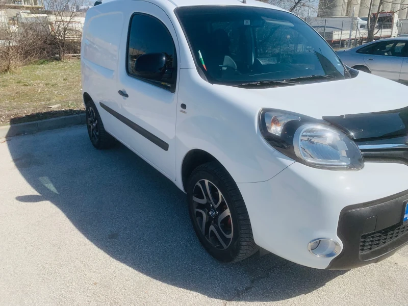 Renault Kangoo 1.5 dci, снимка 4 - Автомобили и джипове - 49441830