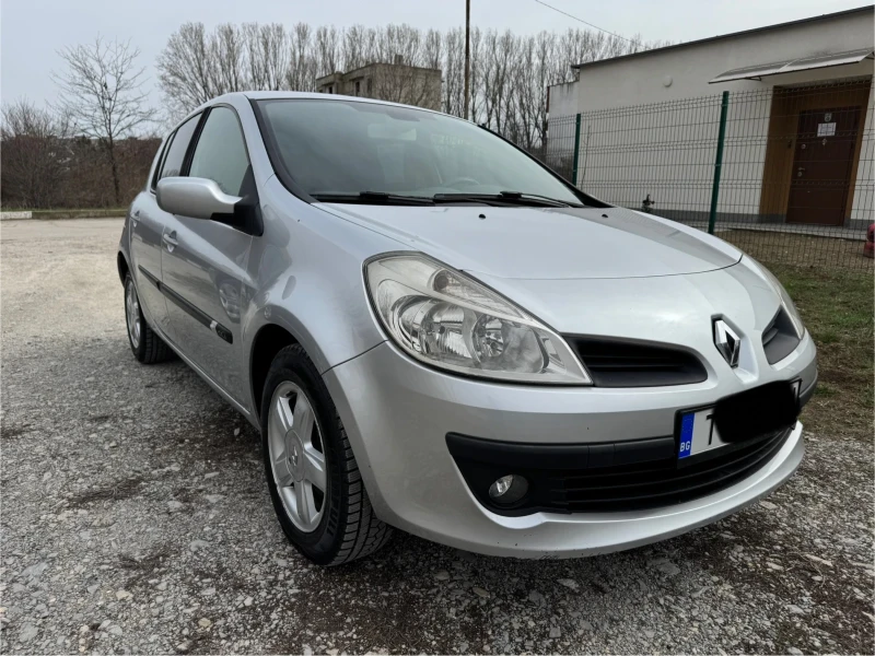 Renault Clio 1.5dCi, снимка 2 - Автомобили и джипове - 49505221