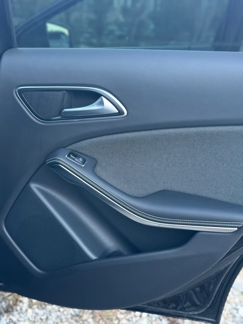 Mercedes-Benz A 200 2.0 CDI, снимка 10 - Автомобили и джипове - 50223738