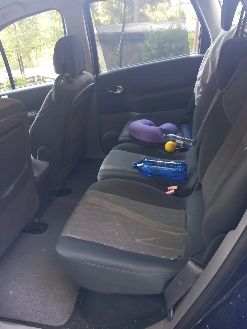 Renault Scenic 2, снимка 4 - Автомобили и джипове - 52526177