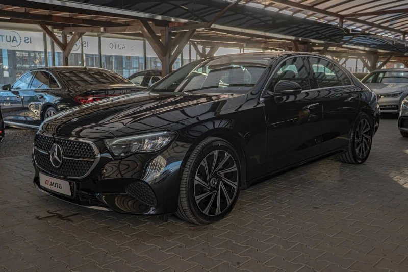 Mercedes-Benz E 220 d/Avantgarde/Virtual/Панорама/MBUX/Pre-Safe/Therma, снимка 3 - Автомобили и джипове - 51781550