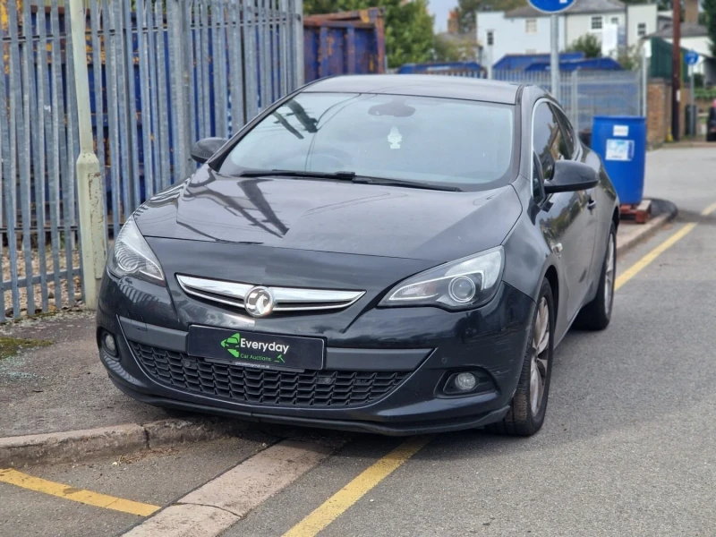 Opel Astra GTC 2.0 CDTi 16V SRi, снимка 3 - Автомобили и джипове - 52194783