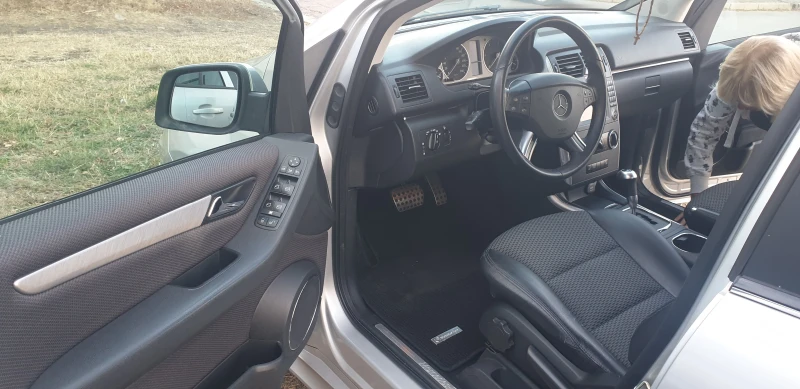 Mercedes-Benz B 180 CDI, снимка 9 - Автомобили и джипове - 52755183