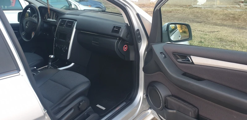 Mercedes-Benz B 180 CDI, снимка 12 - Автомобили и джипове - 52755183