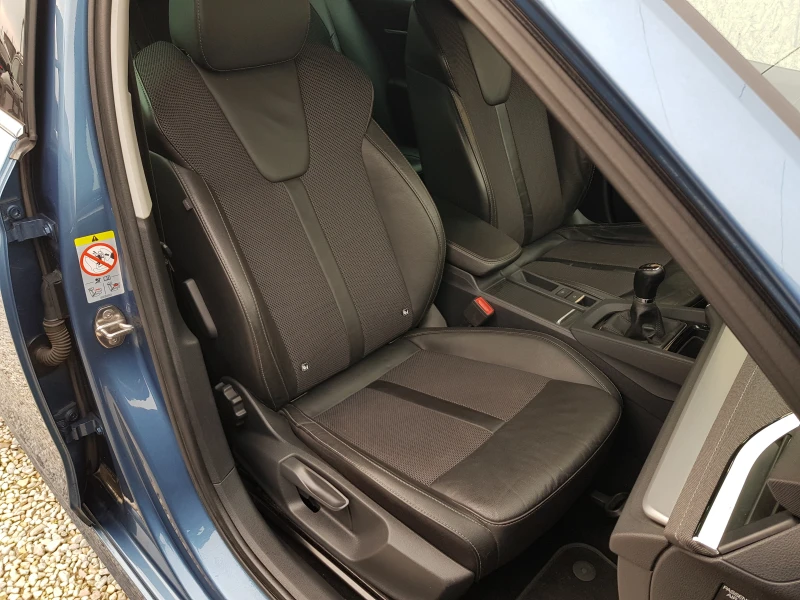 Skoda Octavia 2.0 TDI / FULL LED / DISTRONIC / EURO 6D ЛИЗИНГ, снимка 11 - Автомобили и джипове - 53384532