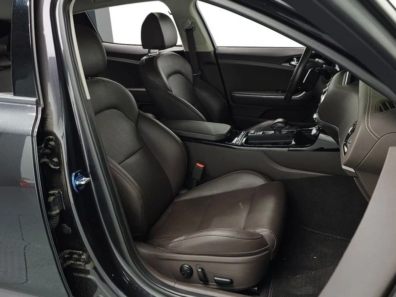 Kia Stinger 2.2 Diesel 2WD| ���.��������� | Mobile.bg � ����������� 11