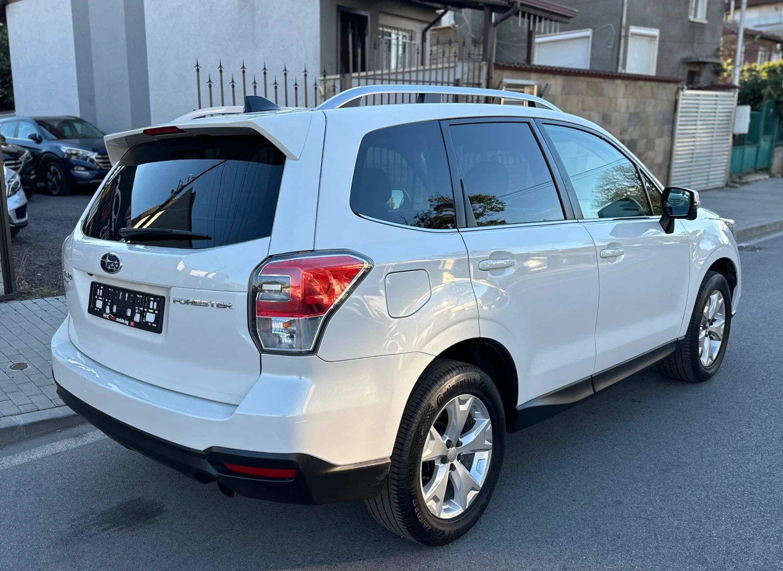 Subaru Forester 2, 0i Executive, Автоматик, 4Х4, Facelift, Sw - изображение 3