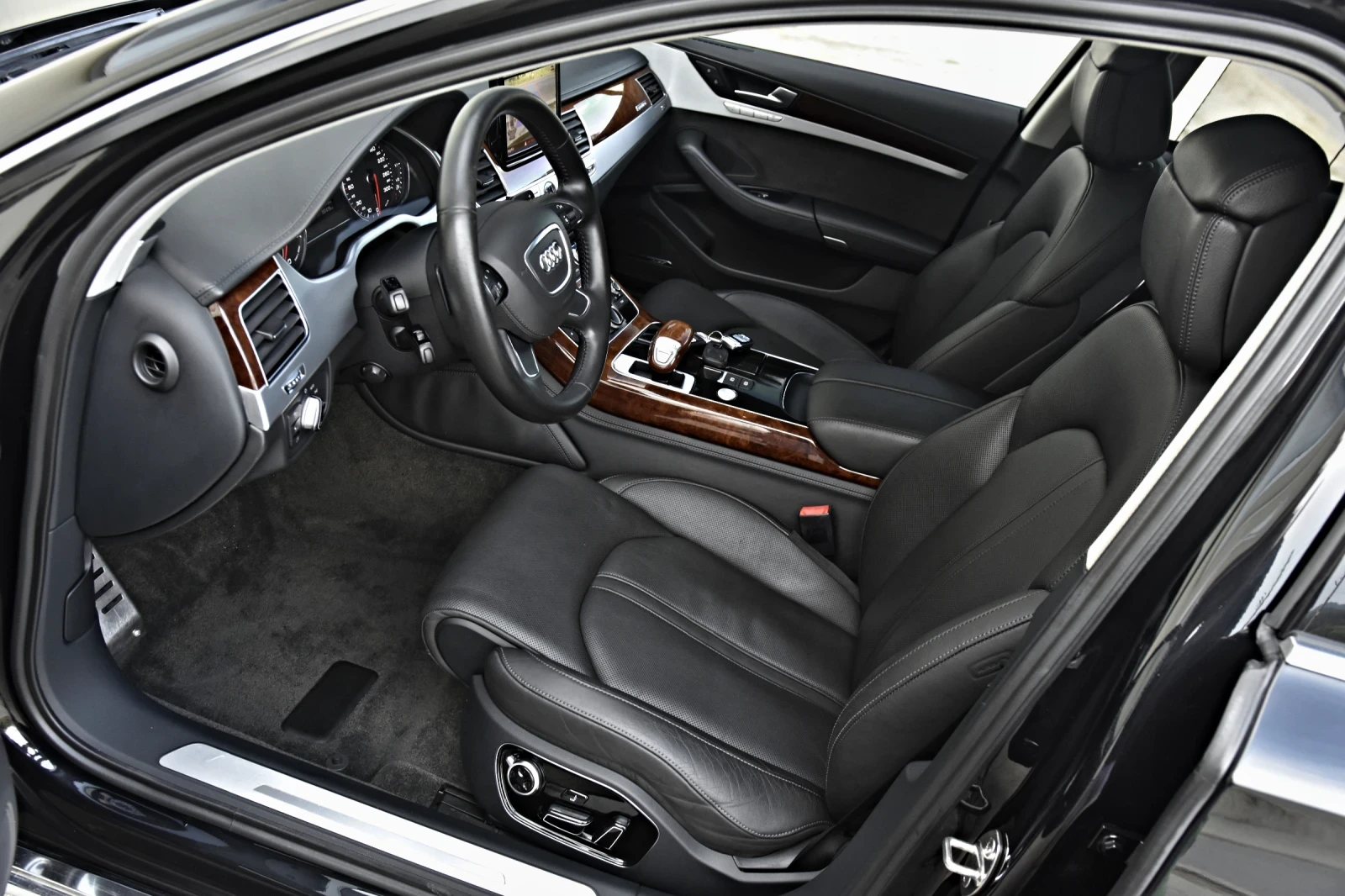 Audi A8 4.2FSI W12-OPTIC TV 360 FULL LED NOV - изображение 8