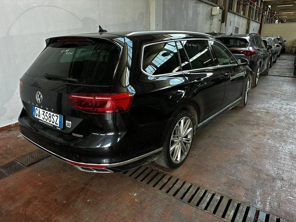 VW Passat R-line* 2.0BiTDI/240H.P.* EXECUTIVE* 4Motion - изображение 2