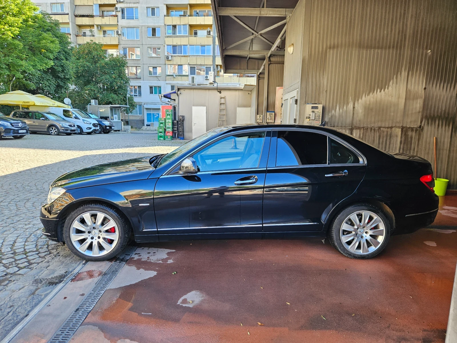 Mercedes-Benz C 320  - изображение 6