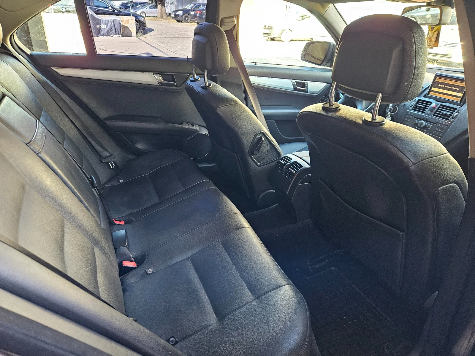 Mercedes-Benz C 320  - изображение 10