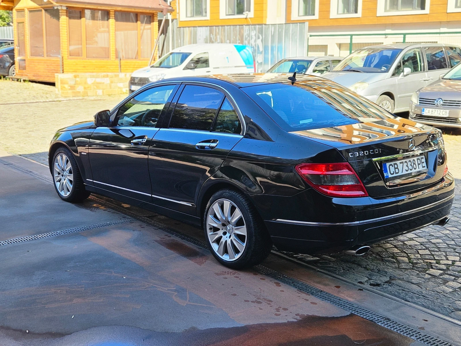 Mercedes-Benz C 320  - изображение 4