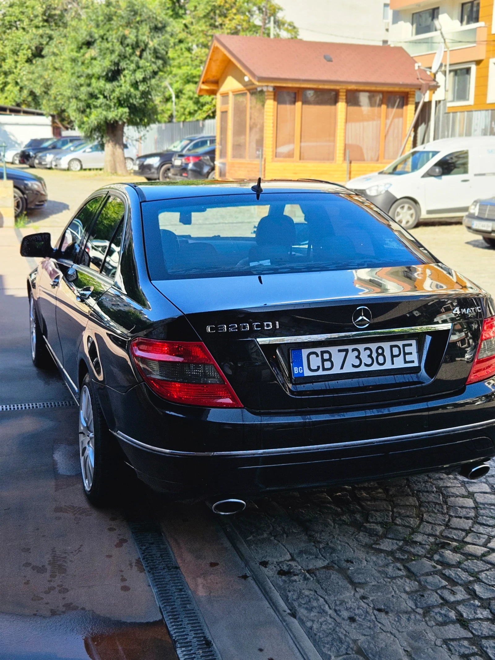 Mercedes-Benz C 320  - изображение 3