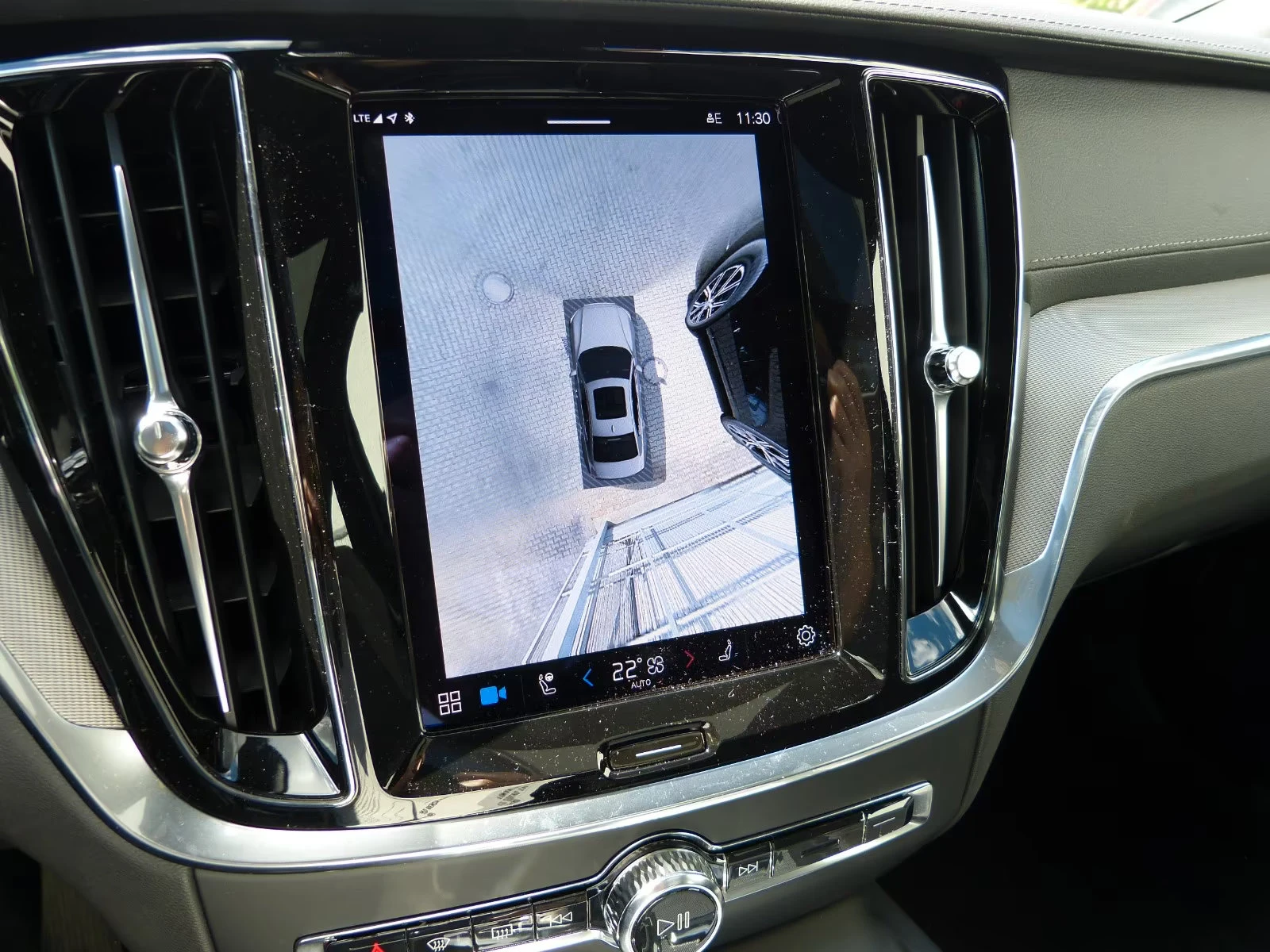 Volvo S60 B5/250HP/ULTIAMTE-DARK/360/HUD/PANO/ACC/713v | Mobile.bg   13