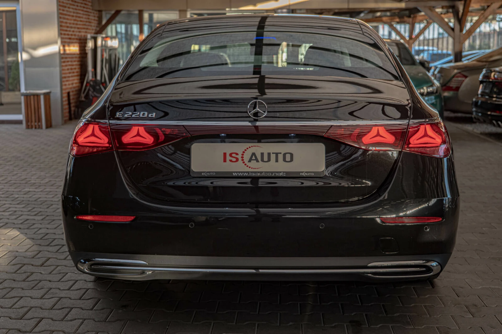 Mercedes-Benz E 220 d/Avantgarde/Virtual/Панорама/MBUX/Pre-Safe/Therma - изображение 4