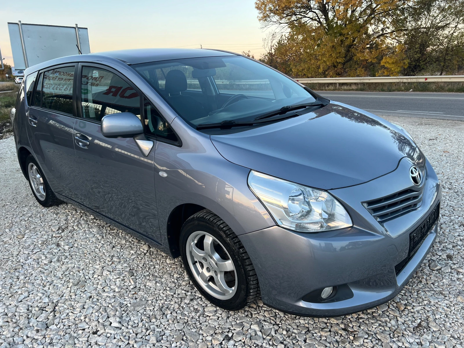 Toyota Verso 2.0D4D/126p.s-Panorama - изображение 2