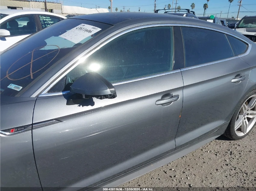 Audi A5 2.0T* DIGITAL* ПОДГРЕВ* ОБДУХВАНЕ - изображение 4