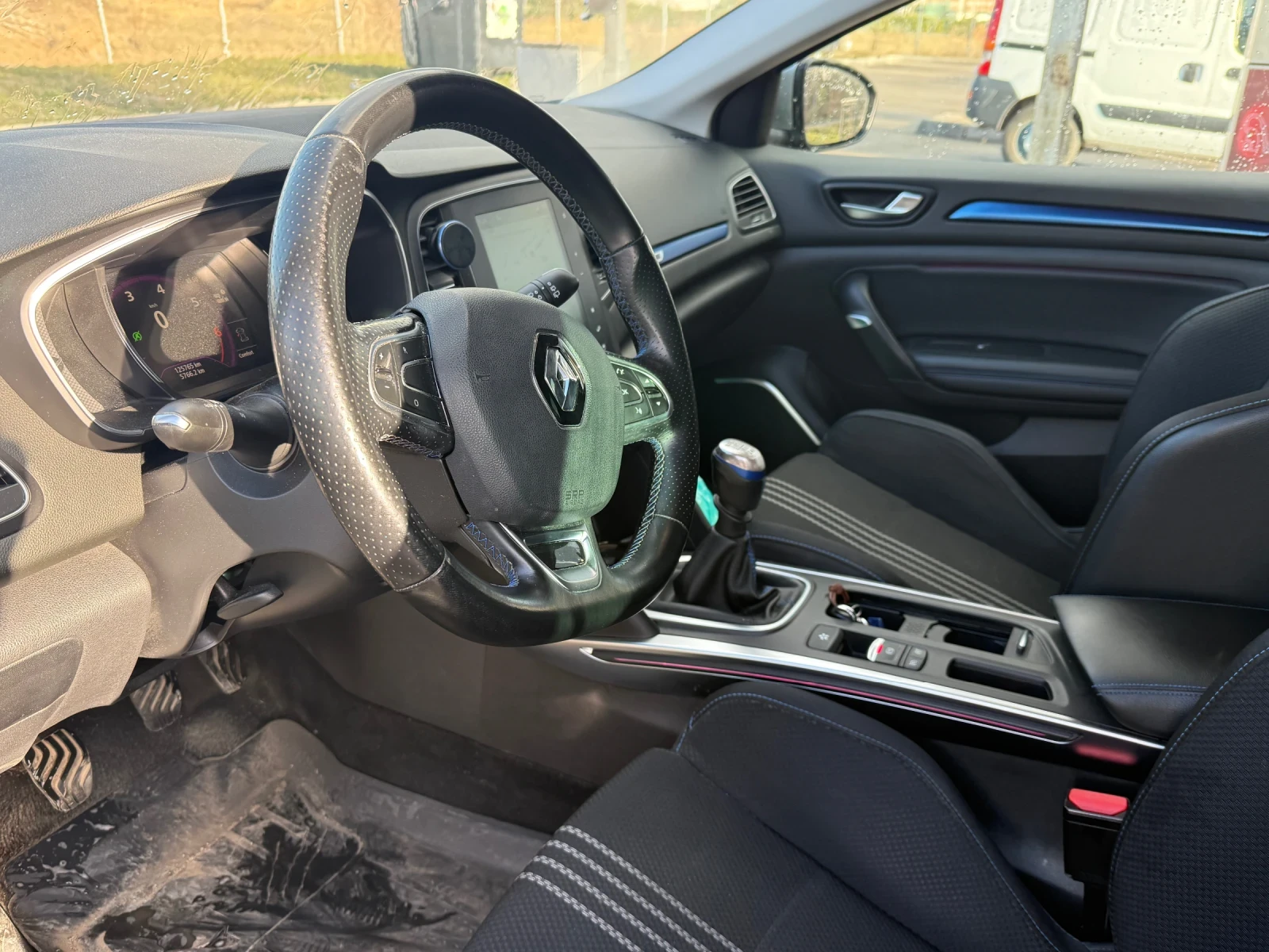 Renault Megane GT Line - изображение 6