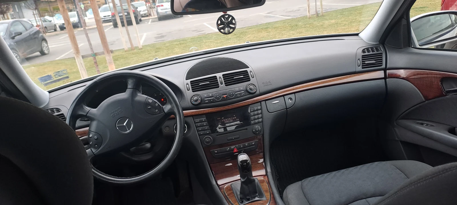 Mercedes-Benz E 220  - изображение 7