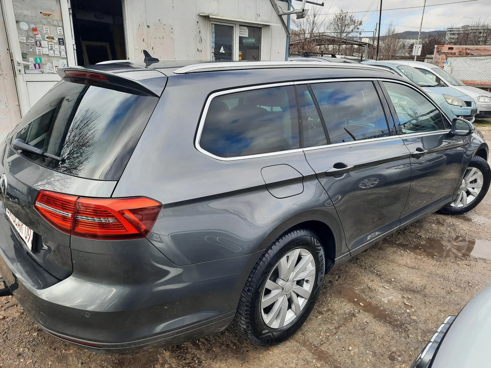 VW Passat 2016та 120hp КАТО НОВ - изображение 3