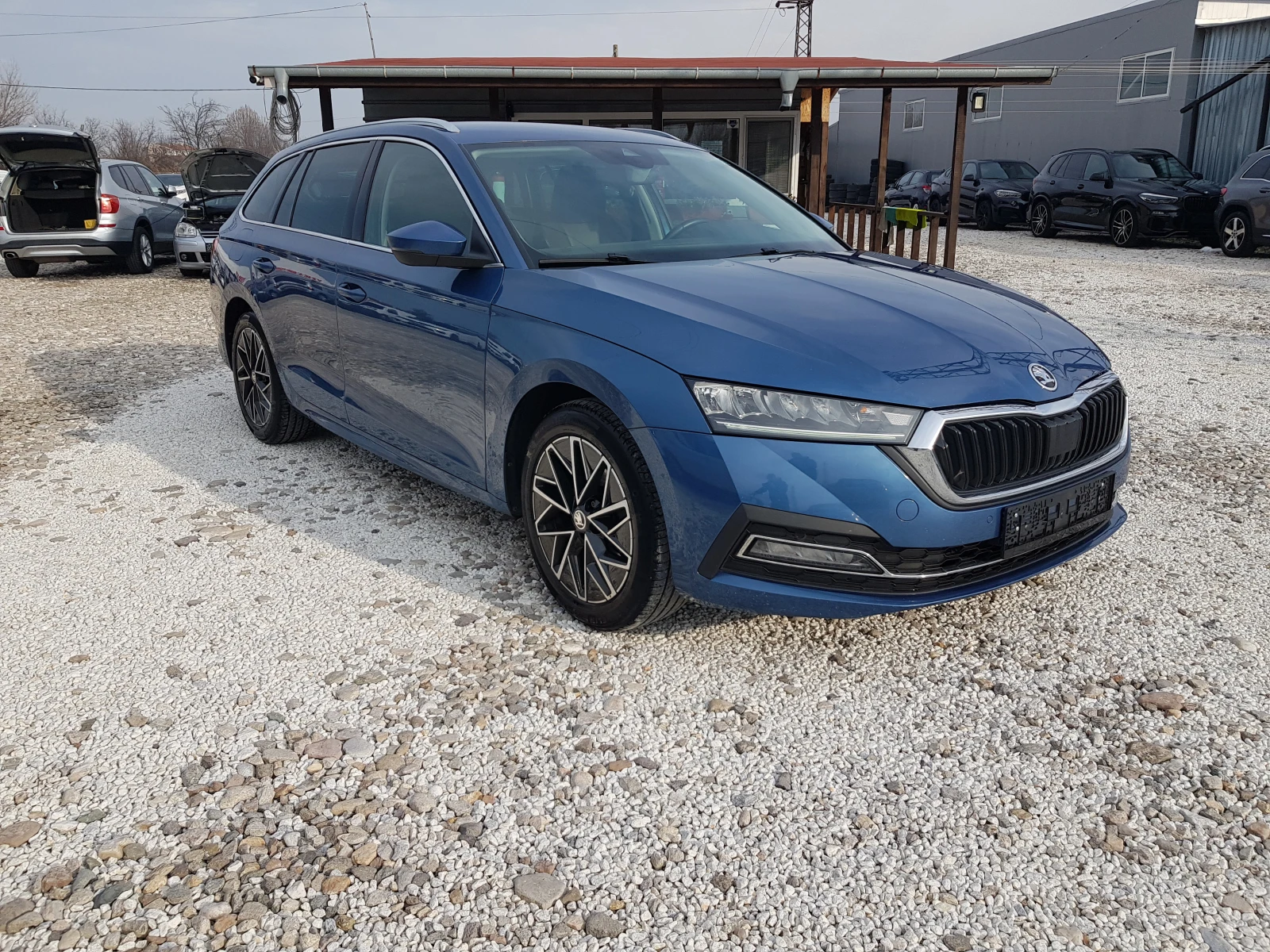 Skoda Octavia 2.0 TDI / FULL LED / DISTRONIC / EURO 6D ЛИЗИНГ - изображение 3