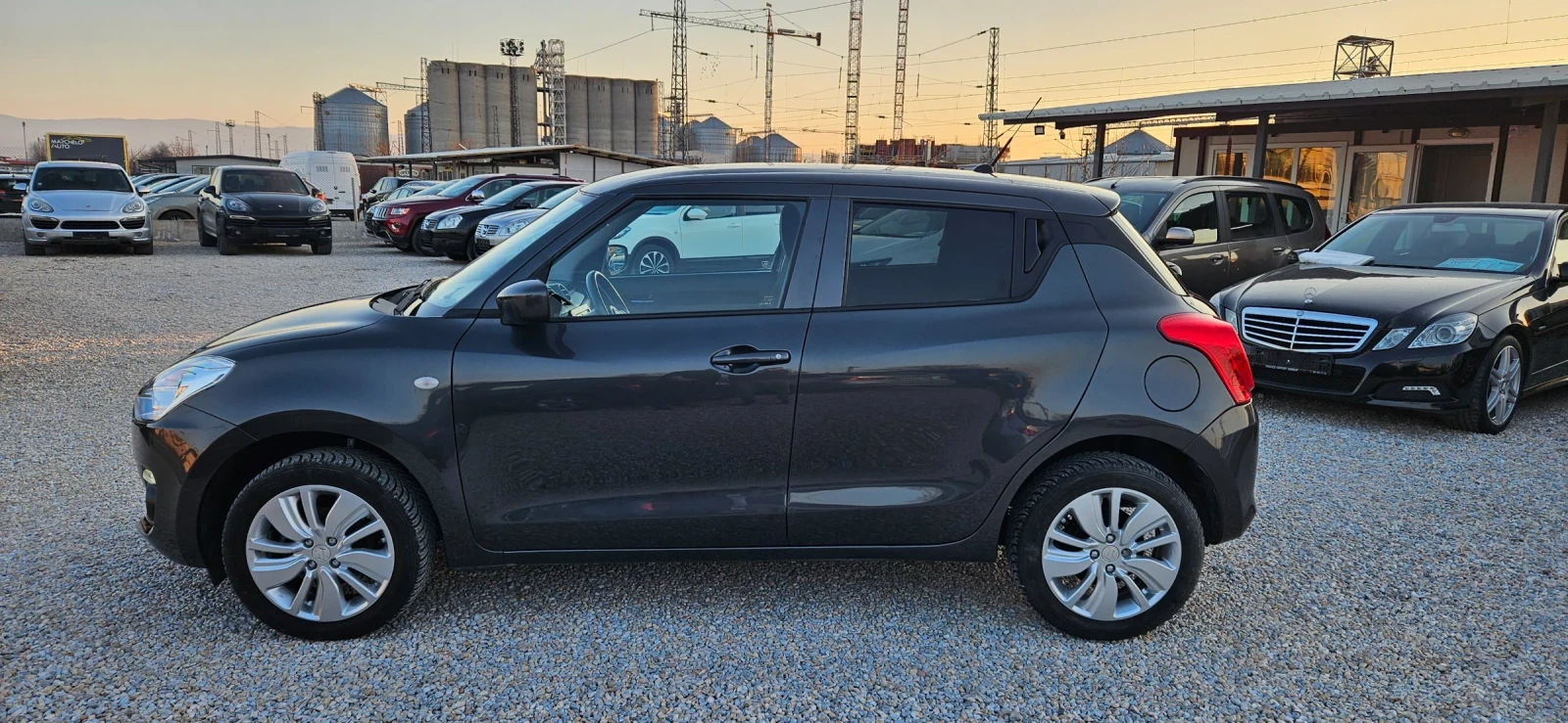 Suzuki Swift 4х4, снимка 5 - Автомобили и джипове - 53749212