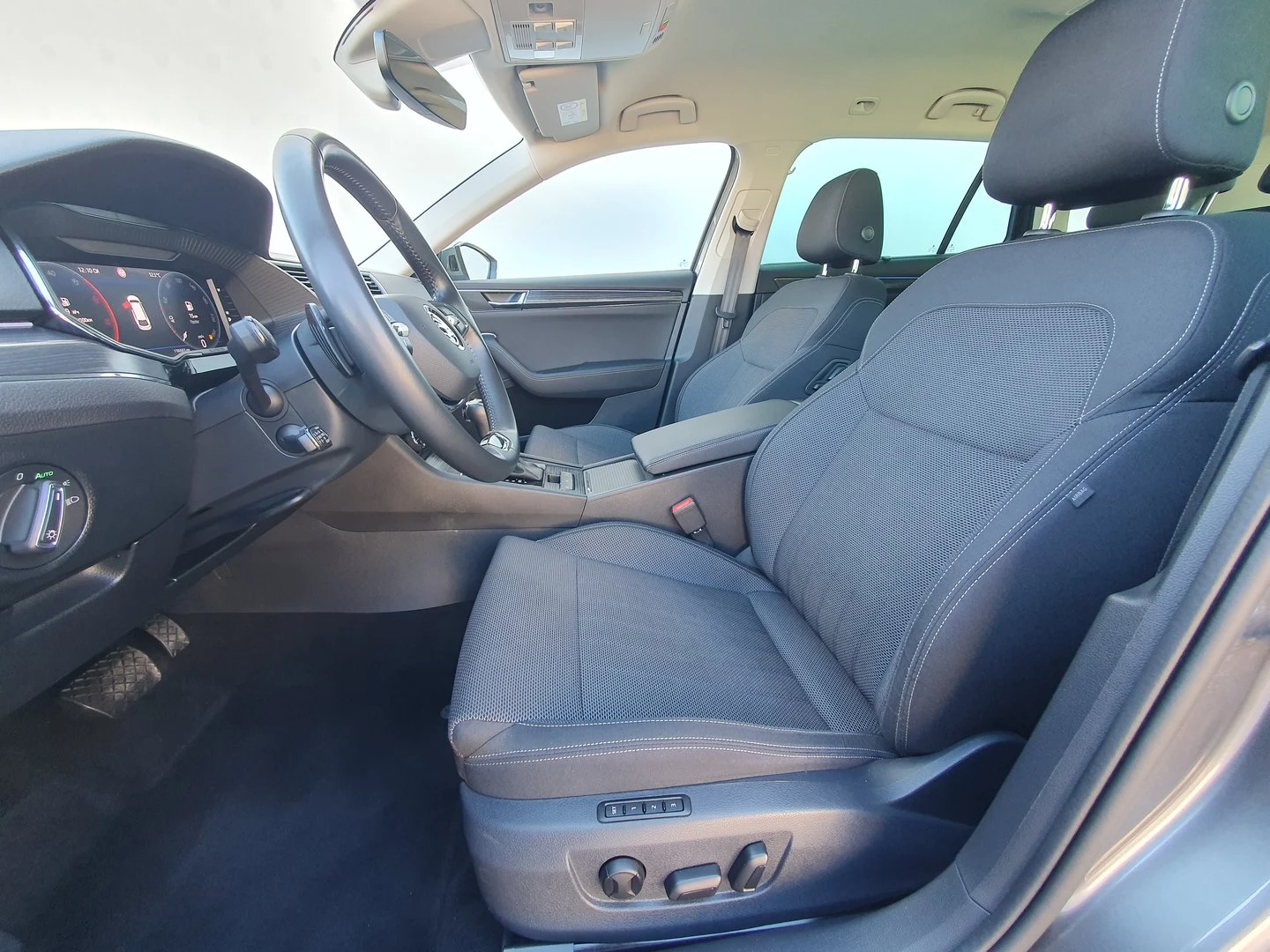Skoda Superb Style 2.0 TDI 110kW DG6 | Mobile.bg � ����������� 5
