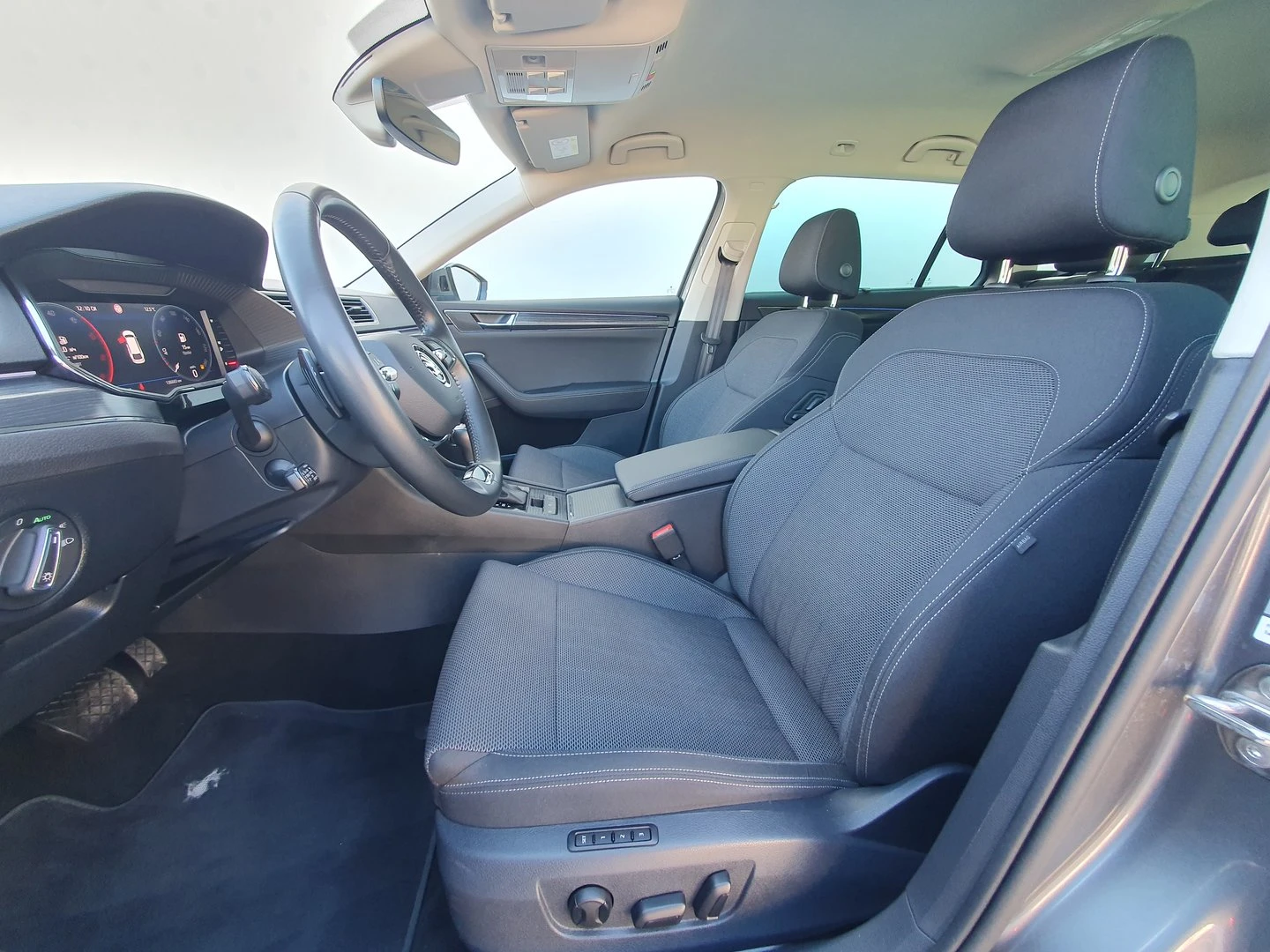 Skoda Superb Style 2.0 TDI 110kW DG6 | Mobile.bg � ����������� 4