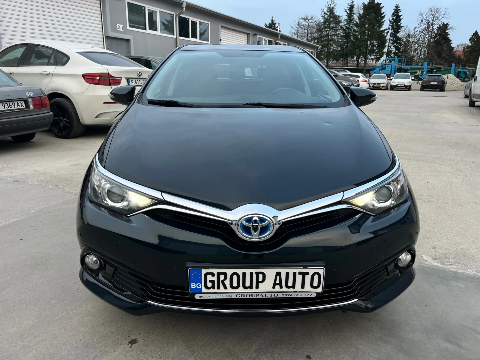 Toyota Auris 1, 8-HYBRID/FACE LIFT/АВТОМАТИК/КАМЕРА/ТОП!!!, снимка 2 - Автомобили и джипове - 53933357