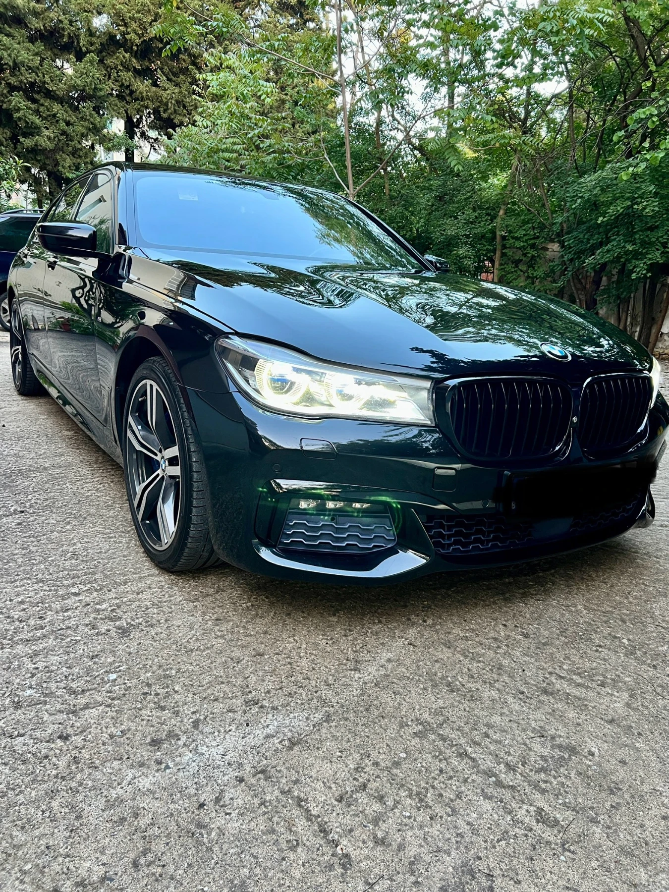 BMW 730 Xdrive, снимка 2 - Автомобили и джипове - 53950571