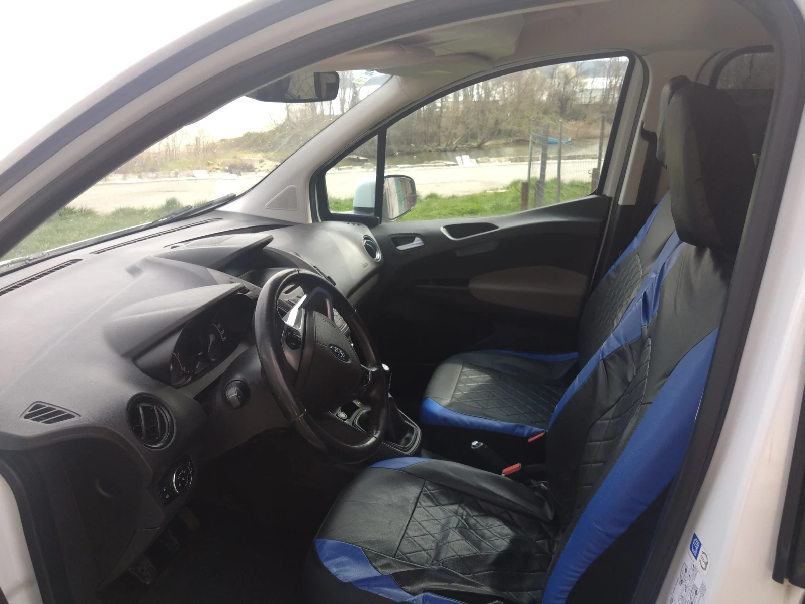 Ford Courier Tourneo Courier , снимка 4 - Автомобили и джипове - 54193588