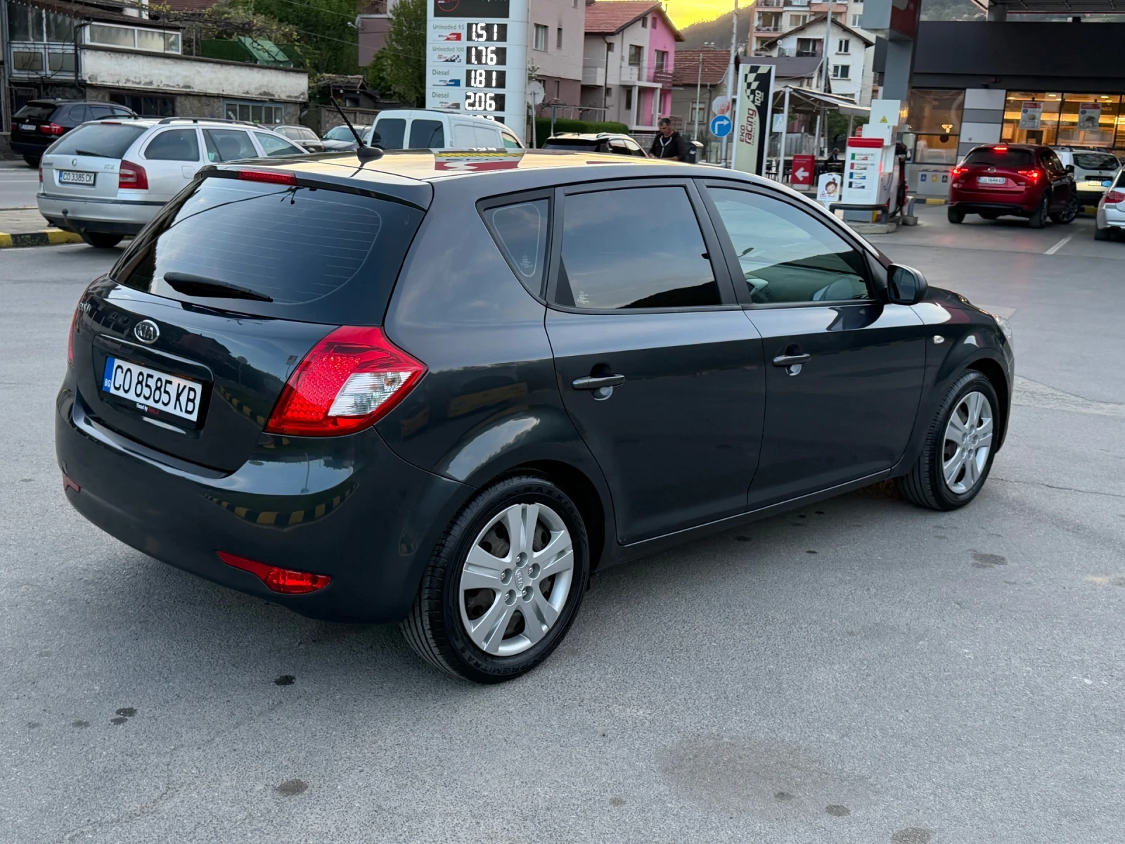 Kia Ceed 1.4 ГАЗ/БЕНЗИН 135000km, снимка 7 - Автомобили и джипове - 54338291