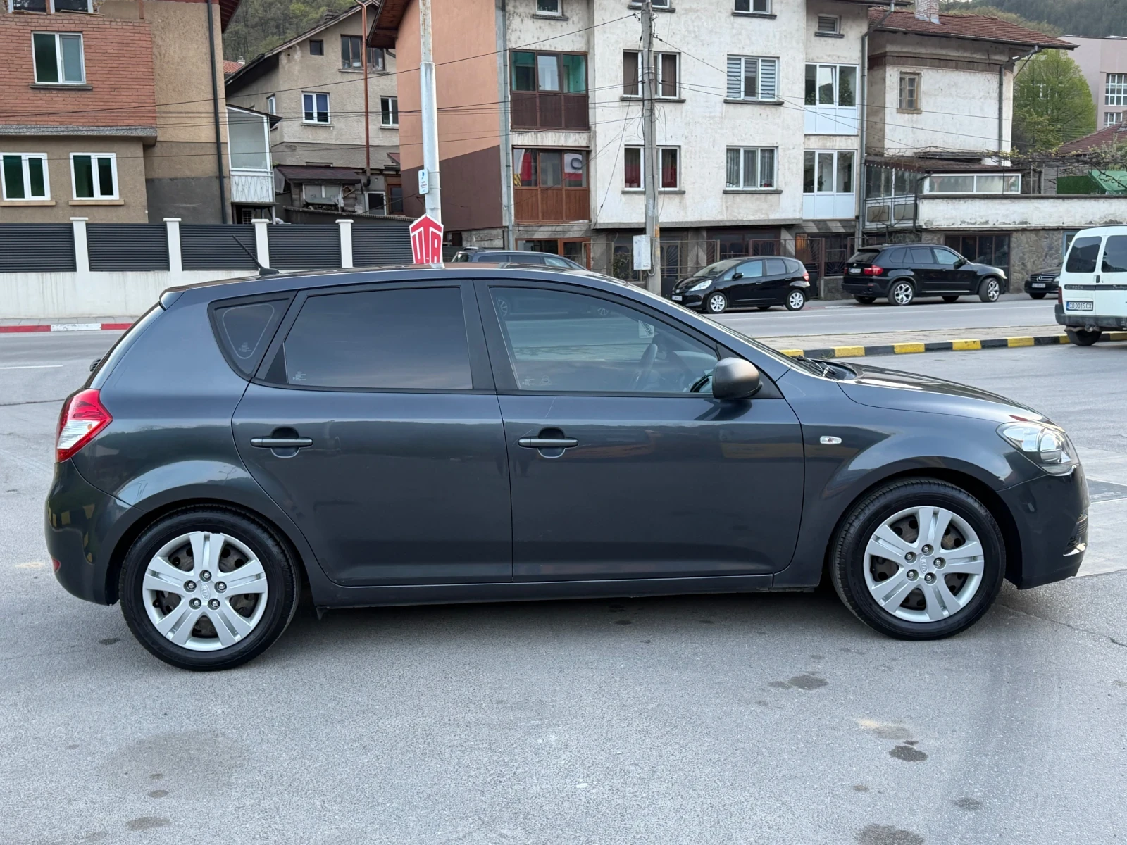 Kia Ceed 1.4 ГАЗ/БЕНЗИН 135000km, снимка 8 - Автомобили и джипове - 54338291