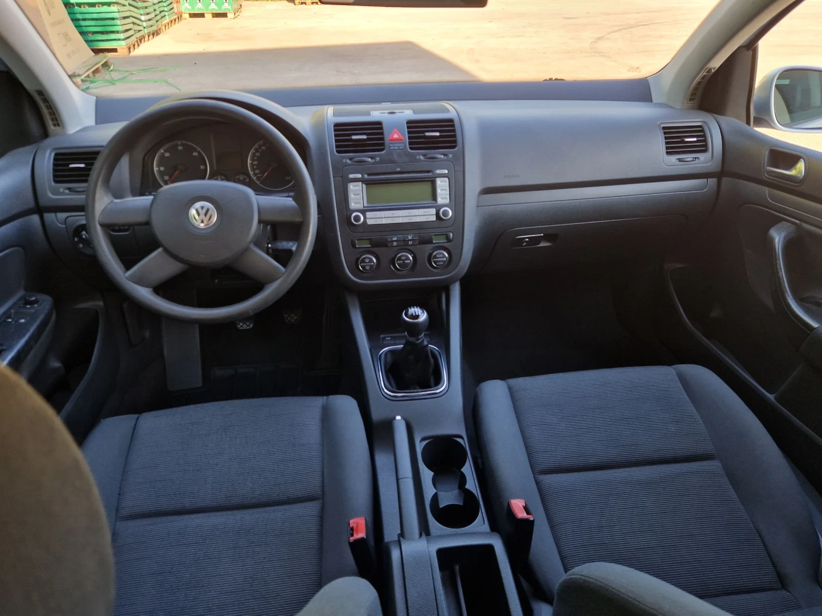 VW Golf 1.9TDI 105к.с.6ск., снимка 6 - Автомобили и джипове - 54715833