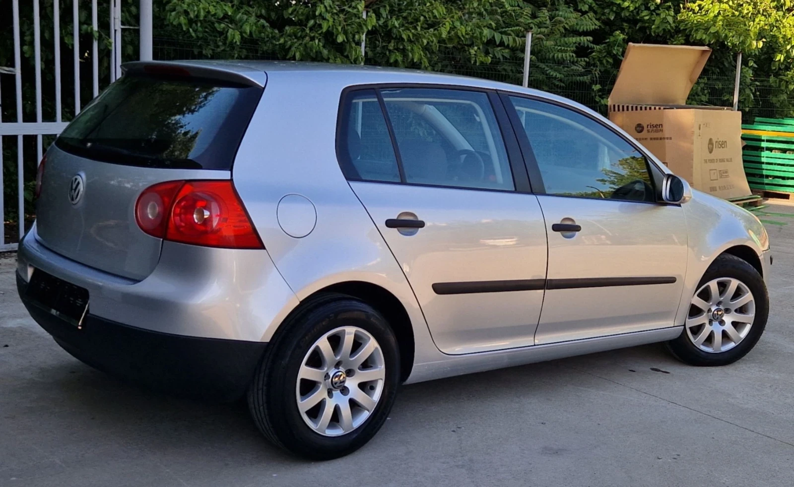 VW Golf 1.9TDI 105к.с.6ск., снимка 2 - Автомобили и джипове - 54715833